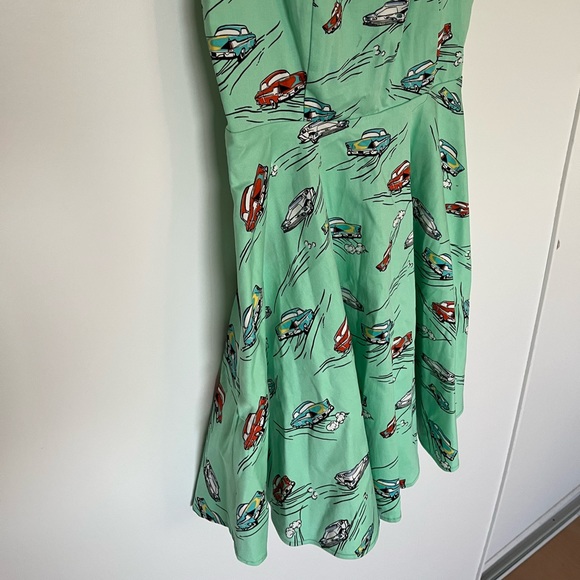 Retro Green Mini Dress w Vintage Car Pattern - Picture 3 of 7